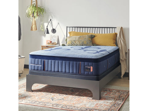 Stearns & Foster Lux Hybrid Collection Firm California King Mattress